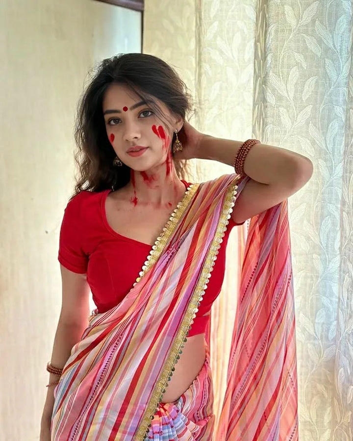 Holi Festival Girl Image