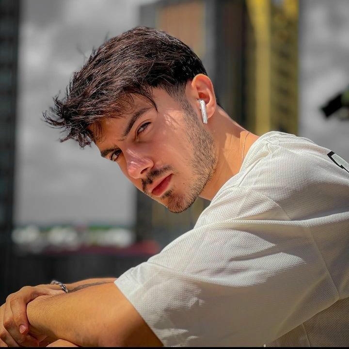Royal Insta DP For Boys