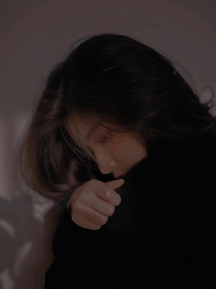 Sad Girl DP aesthetic