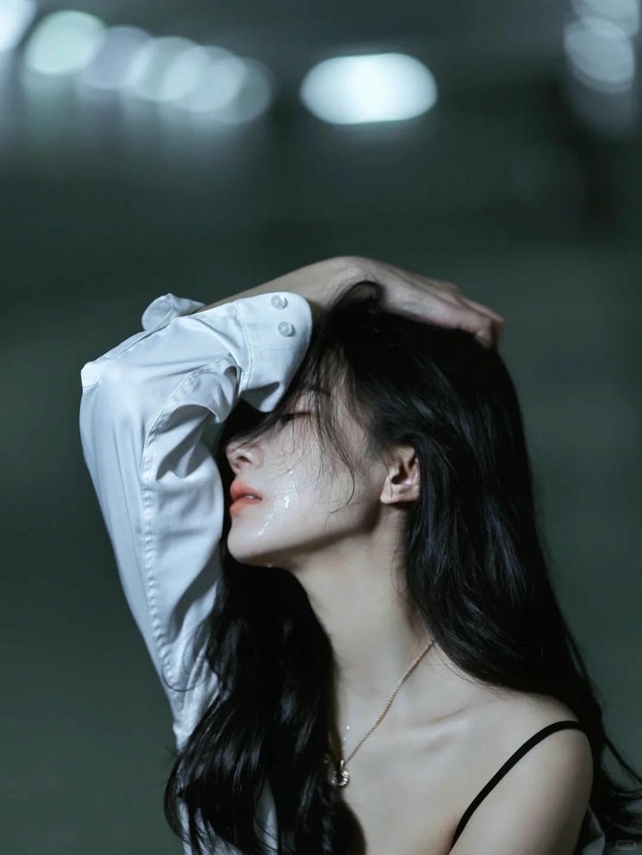 Sad Girl DP dark aesthetic