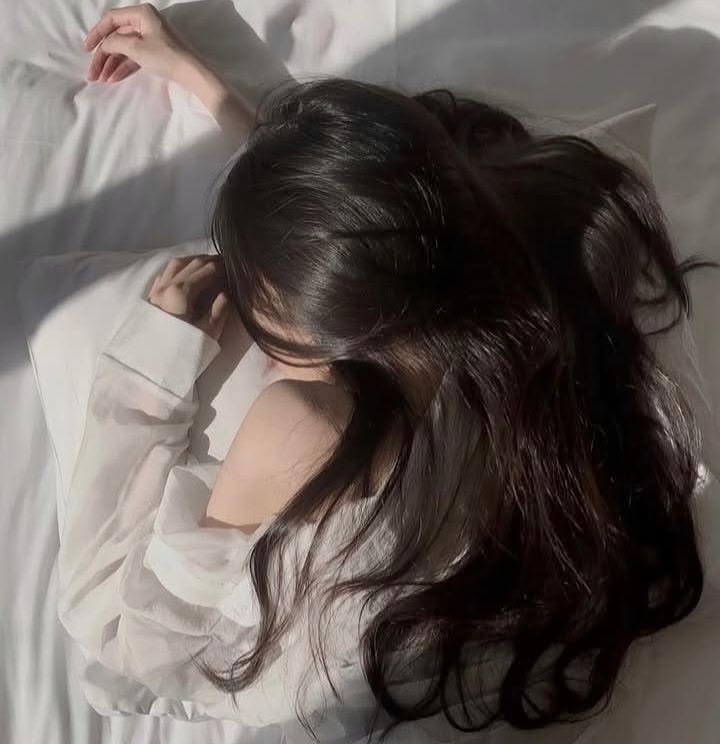 Sad Girl DP depressed mood