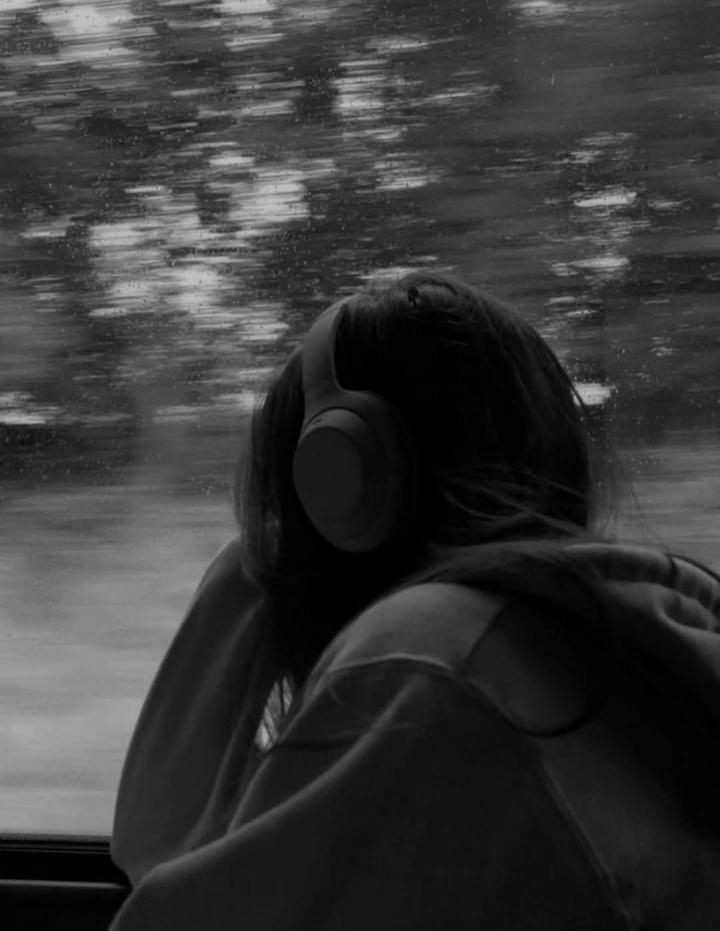 alone sad dp photo