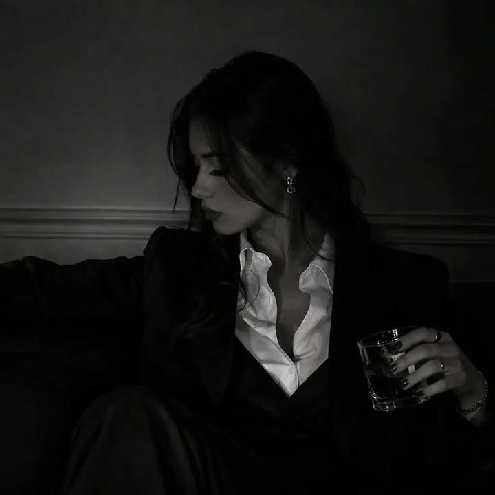 dark attitude girl dp